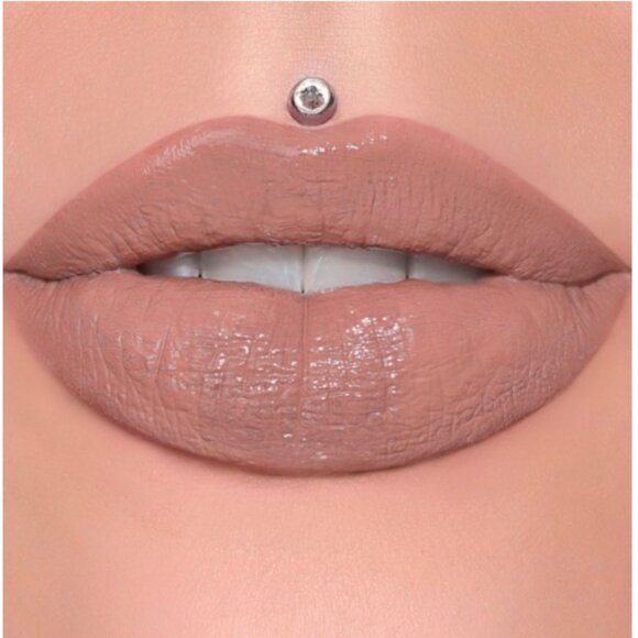Jeffree Star Supreme Gloss Celebrity Skin 5.1ml  Long-Lasting Full-Coverage Shin - Picture 1 of 7